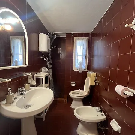 Vermentino - - 200m From The - Garden - Wi-fi - Ac - Bbq - Parking - Pet Friendly *